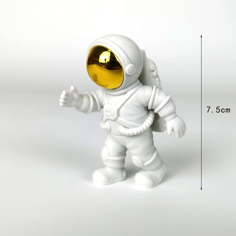 Peça Decorativa Astronauta na Lua - Arte em Design Para Diversos Ambientes - 3/4 Peças